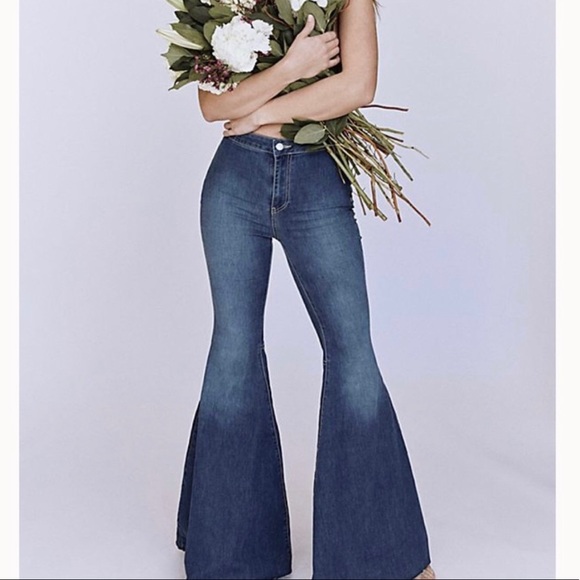 Brand new FREE PEOPLE flare jeans - Picture 1 of 4